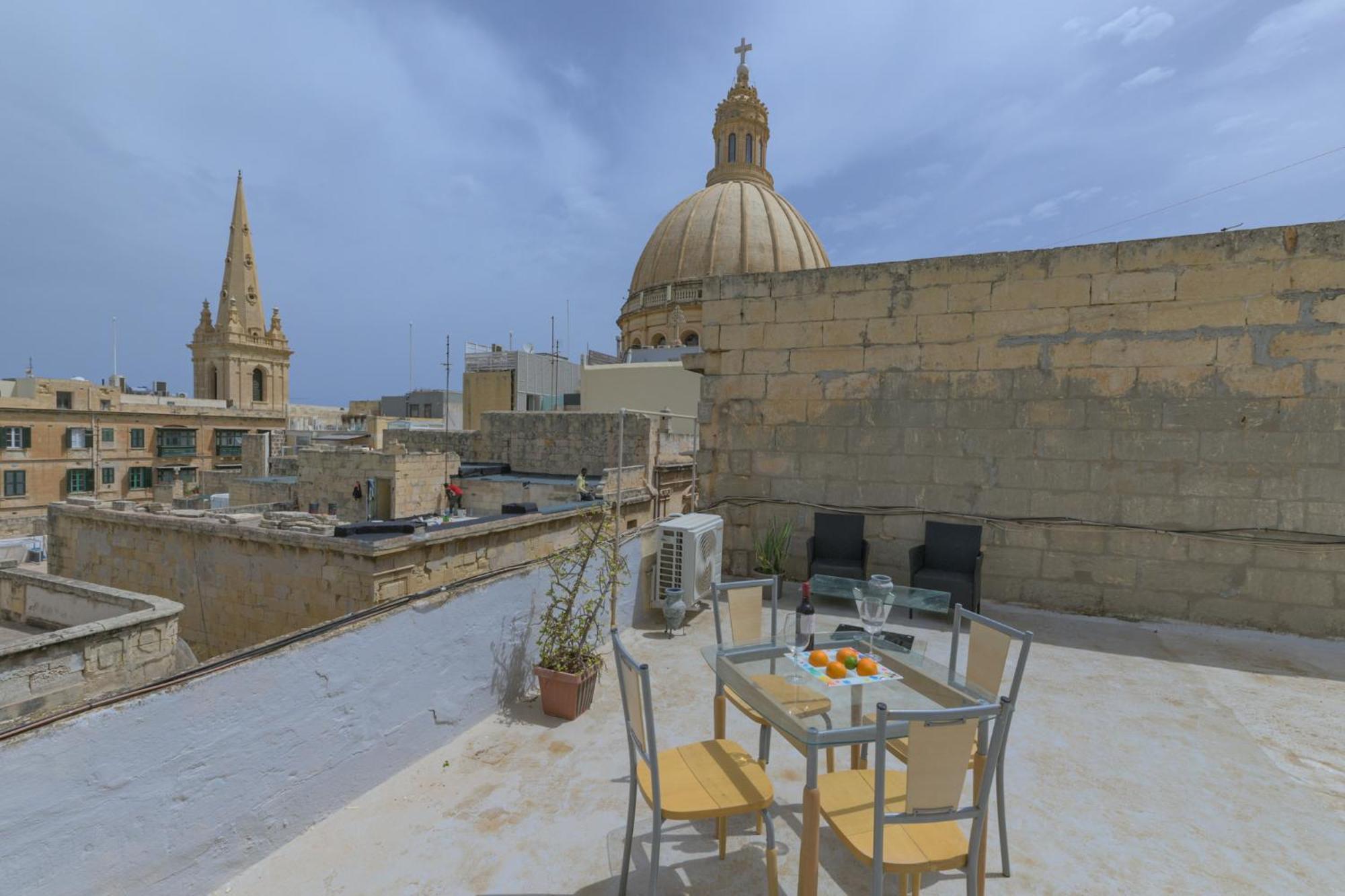 New 1 Bedroom Apartment In Valletta City Centre With Terrace And Views Екстериор снимка