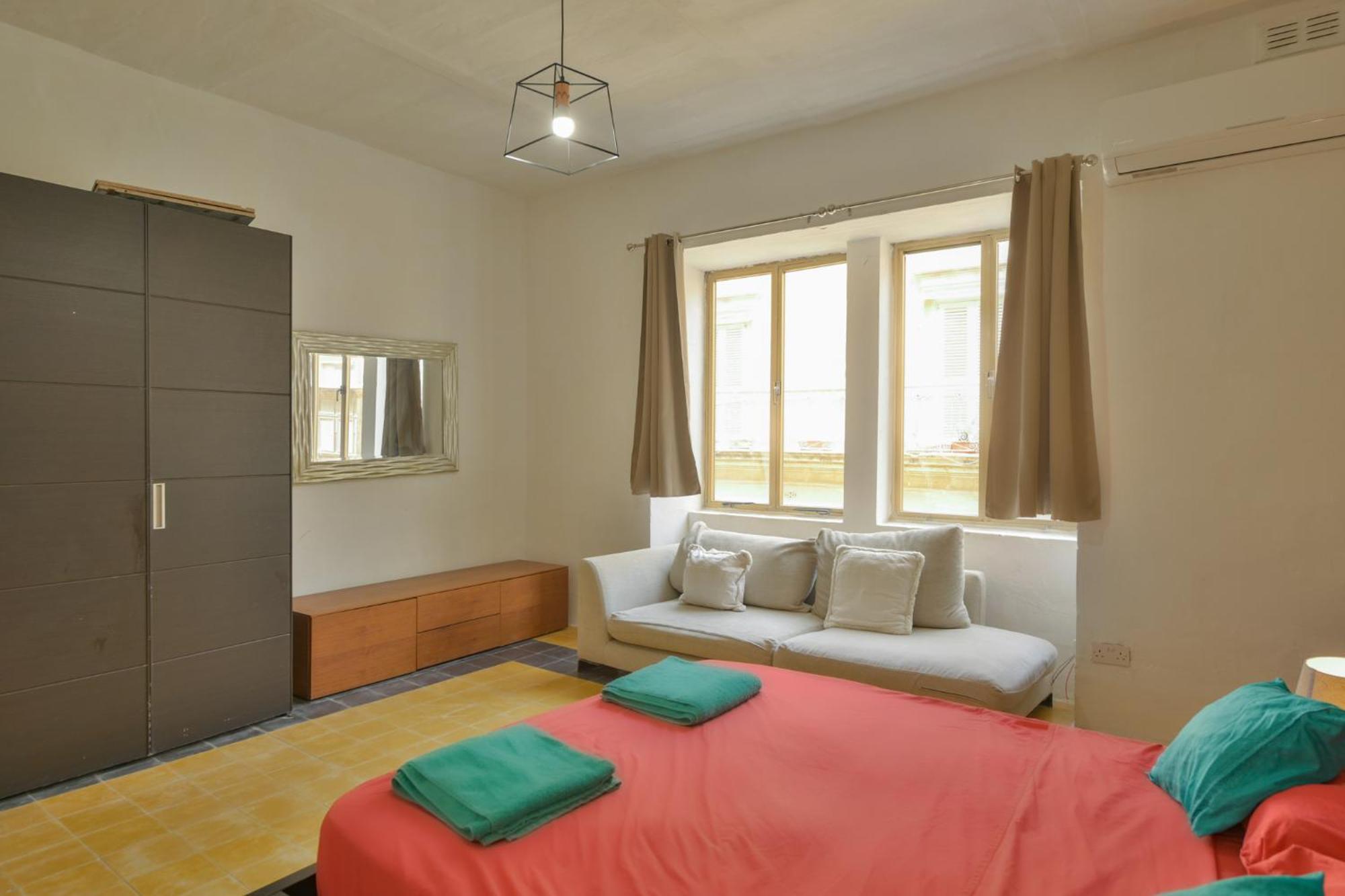 New 1 Bedroom Apartment In Valletta City Centre With Terrace And Views Екстериор снимка